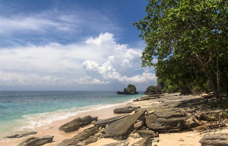 Padang Padang, Indonesia